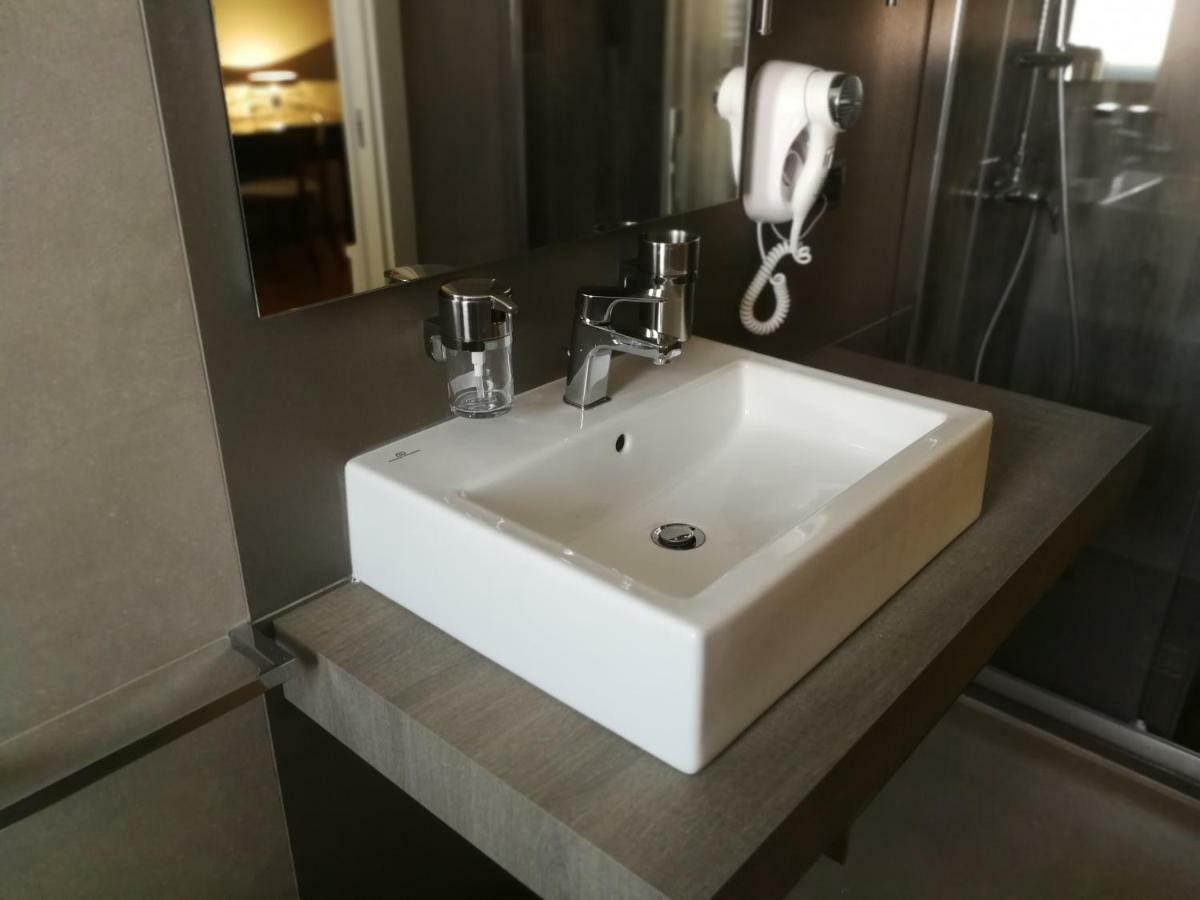 Torrevarata - Guest Rooms Санта-Тереза-ди-Рива Экстерьер фото